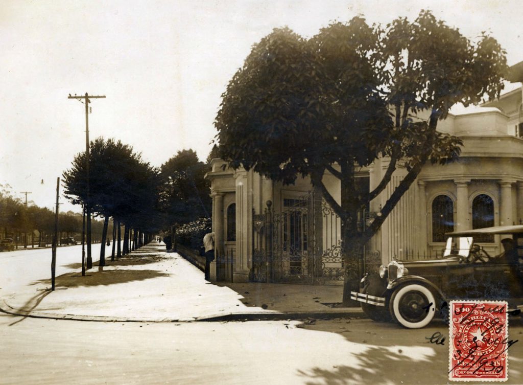 PROVA - Foto da mansão de Crespi foi anexada para mostrar desrespeito ao Código de Obras Foto: Acervo CMSP