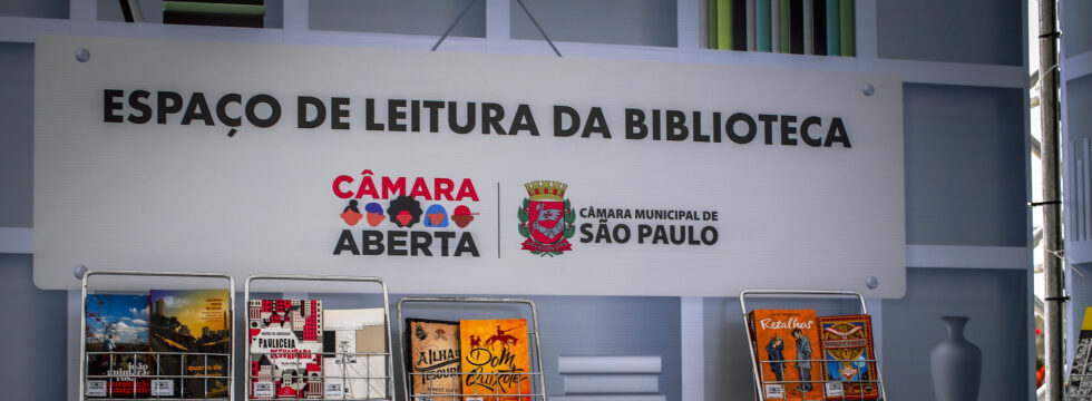 Espaço de Leitura da Biblioteca no Câmara Aberta